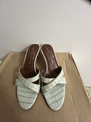 Sandalias de tacón de gatito Donald Pliner talla 6 M Foto 1 de 4