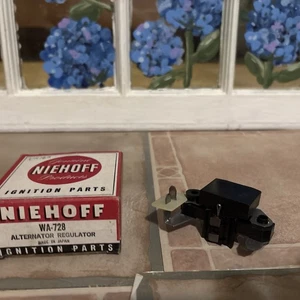 Regulador de voltaje Niehoff WA728 reemplaza estándar VR-163 83-86 capas Voyager etc. - Imagen 1 de 3