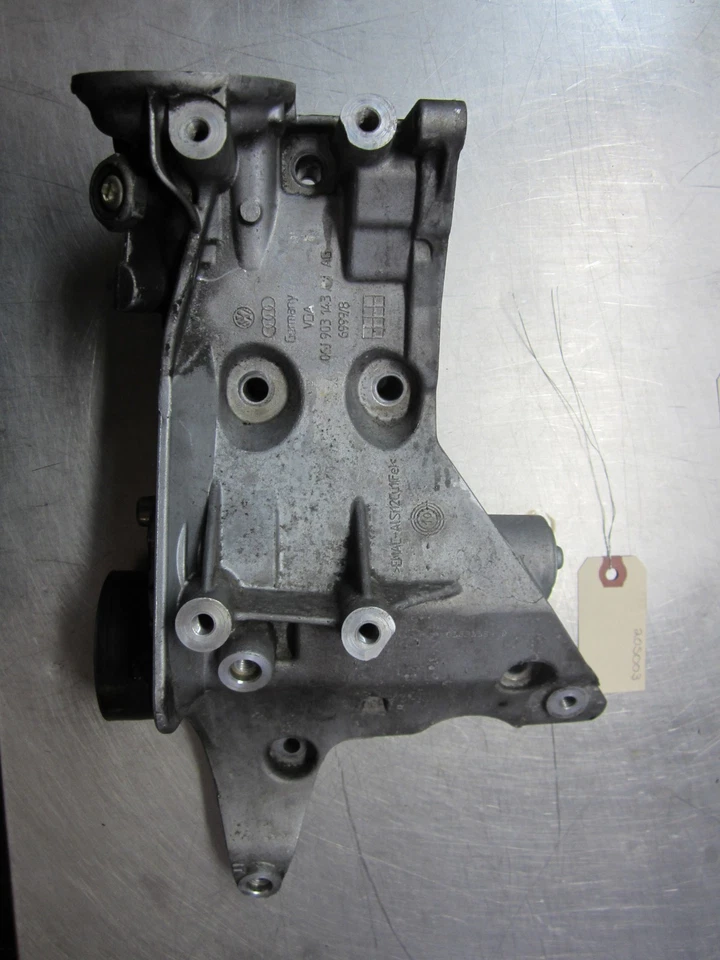 Carcasa filtro aceite motor para 09-11 Volkswagen Tiguan 2.0 06J903143AG Foto 1 de 4