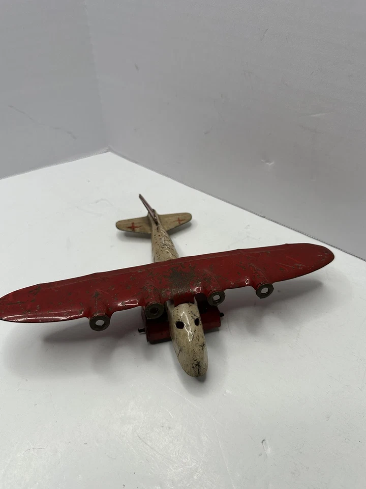 Avión de juguete vintage Wyandotte China Clipper acero prensado metal rojo años 30 Foto 1 de 4