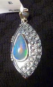 18x10mm Welo Opal Pendant 925 Sterling Silver Designer Pendant - Picture 1 of 5