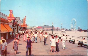 Boardwalk Beach View Wildwood By the Sea New Jersey Postcard Xray Poker - Picture 1 of 2
