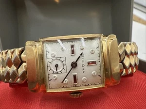 1949 Bulova Beau Brummell quadrante rubino e diamanti art deco anse con cappuccio unisex - Foto 1 di 8