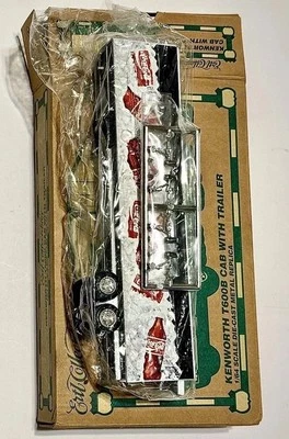 Ertl 1:64 Kenworth T600B Coca-Cola Die-Cast Truck/Trailer VTG Collector's Club - Image 1 of 4