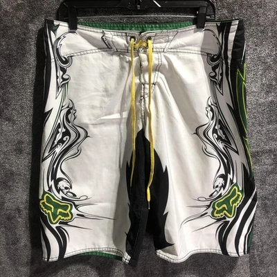 Bañador Fox Racing Board Shorts para Hombres 36 Blanco Negro Verde Gráfico Calavera Foto 1 de 4