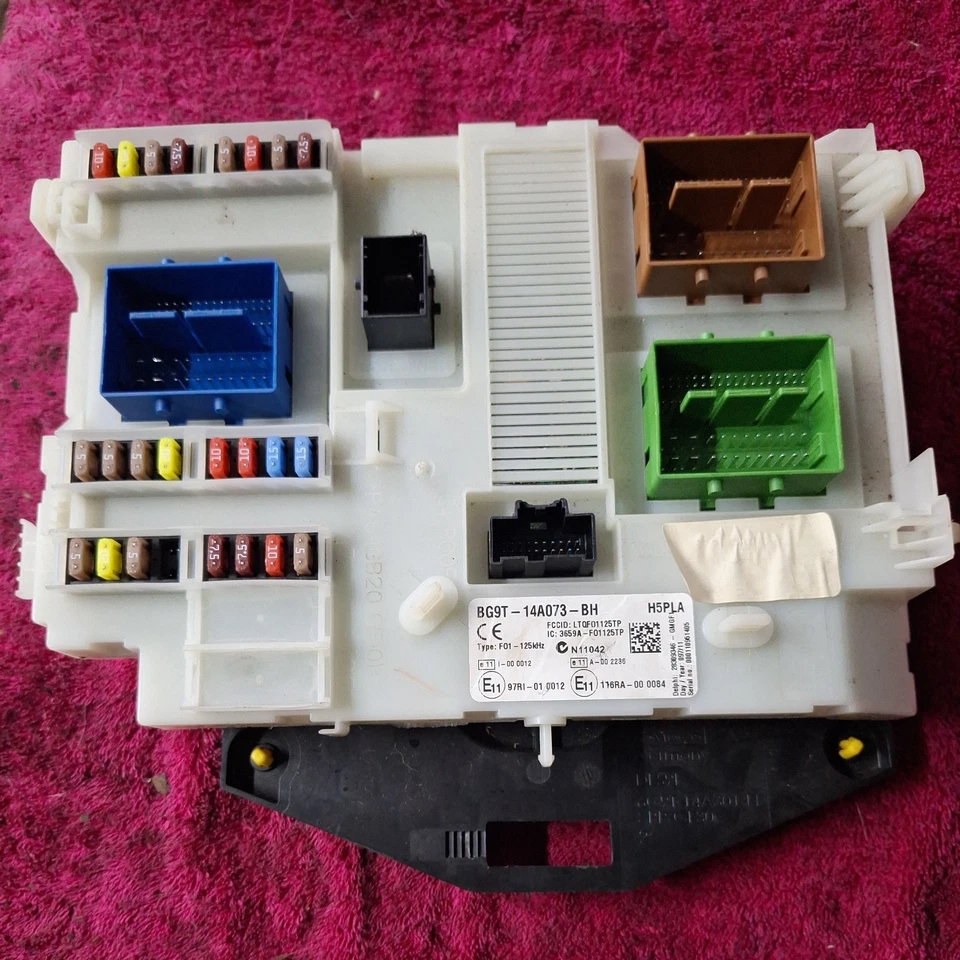 Ford Mondeo Mk4.5 Kuga Body Control Module BCM BG9T14A073BH - Image 1 of 1