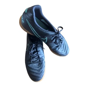 Nike Soccer Shoes Indoor Court Black Gum Bottoms Mens Size 11.5 - Picture 1 of 6