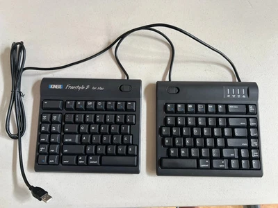 Kinesis Freestyle2 Keyboard for Mac KB800HMBUS Ergo Split USB Hub - Image 1 of 3