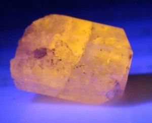 Florescent Rare Unknown Unidentified Terminated Natural Top Crystal 25.0 CT - Picture 1 of 10