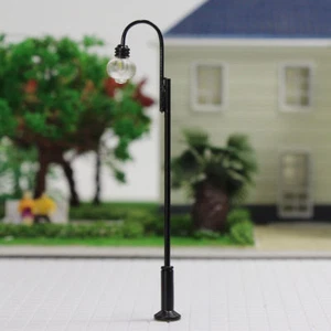 LQS32 5pcs Model Railroad Metal Lamps Yard Lights OO HO Scale Warm White - Foto 1 di 5