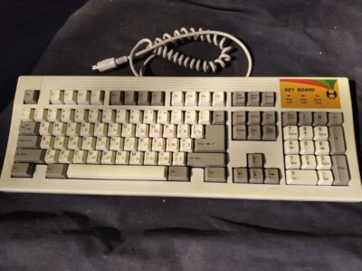 Vintage Keyboard Round DIN 5 pin connector AT format OTC Computer Izeok-100 - Image 1 of 4