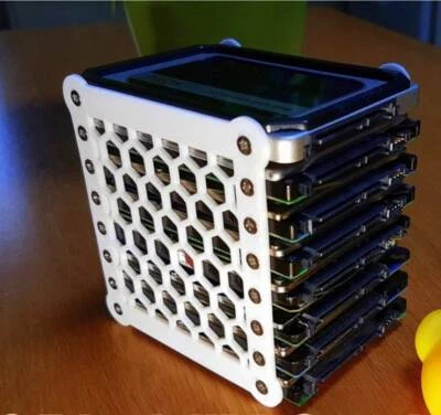 HDD/SSD 2.5 External Hard Drive Rack / Holder, Stand, Enclosure | Holds 8 Drives - Image 1 of 4