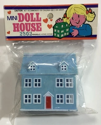 Vintage Mini Dollhouse for Dollhouse Miniature Made In Hong Kong Plastic - Image 1 of 4