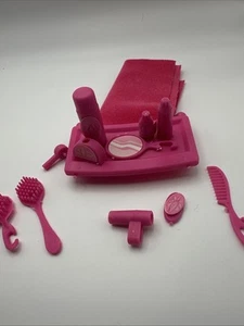 Vintage Barbie Bathtub Accessories, 1980s Retro, Hairstyling, Towel And Rack - Picture 1 of 5