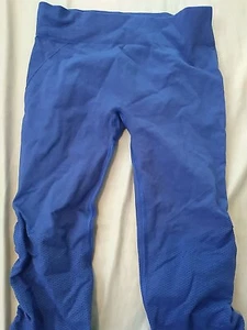 IVIVVA Athletic wear crop seamless ruched leggings size 12 - Picture 1 of 4