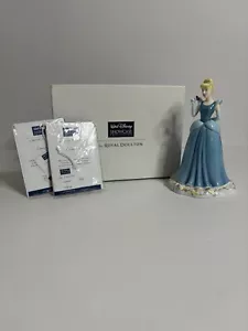 Royal Doulton Walt Disney Showcase Collection Cinderella w/ Box and Certificate - Picture 1 of 22
