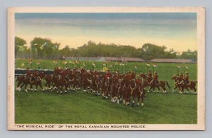 Postkarte Musikalischer Ritt der Royal Canadian berittenen Polizei Reittiere auf Pferden - Bild 1 von 2