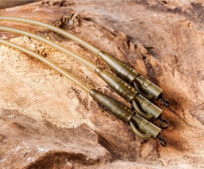 Safety Bolt Rig mit Camo Tubing 3er Set Karpfenvorfach Montage von Behr Red Carp - Bild 1 von 3