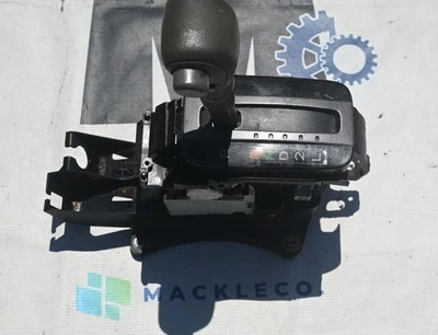 Toyota Camry 2002 3,0 L V6 conjunto de palanca de cambios automática selector de cambios Foto 1 de 4