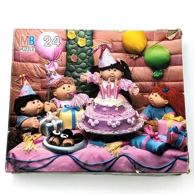 Rompecabezas Cabbage Patch Kids Fiesta de Cumpleaños 24 Piezas - Usado (MB, 1990) Completo Foto 1 de 4