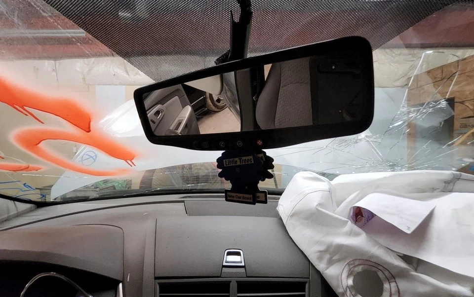 Espejo retrovisor con atenuación automática Opt DD8 se adapta a 09-17 TRAVERSE 1747171 Foto 1 de 1