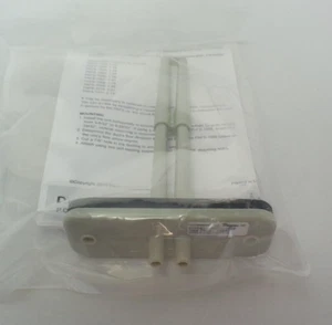 Dwyer Pafs-1003 Averaging Flow Sensor - Picture 1 of 3