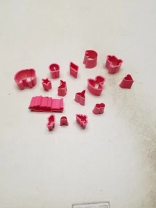 Lot of 15 Toy Clay Molds (M) - Picture 1 of 6
