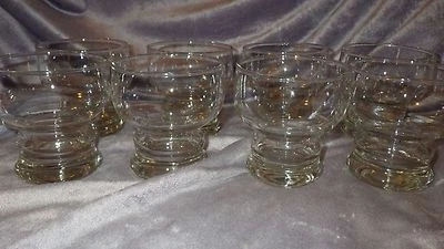 8 vasos de jugo de vidrio transparente contorneados con peso inferior vasos de cóctel 8 oz Foto 1 de 4