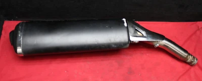 Silenciador derecho Suzuki Hayabusa 2008-2020 OEM #7851 Foto 1 de 4