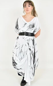 Vestido holgado griego blanco/negro Crazy H4 talla M/L - Imagen 1 de 10