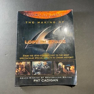 THE MAKING OF LOST IN SPACE MOVIE BOOK 1998 paperback - Picture 1 of 10
