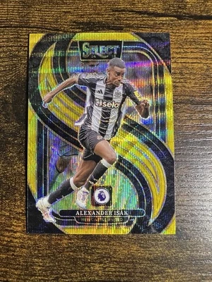 2024-25 Alexander Isak Select EPL Gold Wave /10 Prizm #186 Newcastle  - Image 1 of 2