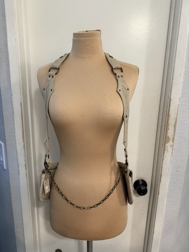 Fondina Hipstirr Valentino unisex OSFM ottone crema nuova con etichetta vedi foto uomo che brucia