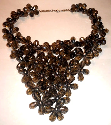 Enorme collar artesanal de oferta de flores envuelto en alambre de perlas de cristal ahumado 20x6" Foto 1 de 4