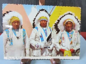 Three Indian Chiefs In Tribal Full Dress Regalia postcard - mint cond. - Bild 1 von 3