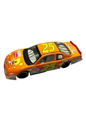 ACTION 2002 JOE NEMECHEK #25 MONTE CARLO UAW DELPHI LOONEY TUNES NASCAR 1:24 - Image 1 of 4
