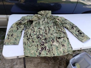 USN US Navy Working Uniform NWU Type III GoreTex APEC Parka Medium X Long - Picture 1 of 4