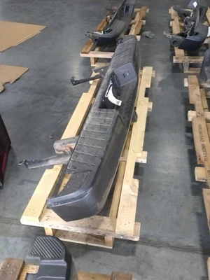 Parachoques trasero negro texturizado con enganche de remolque compatible con 16-19 Titan XD 502152 Foto 1 de 2