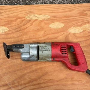 Milwaukee Sawzall 6507-21 Reciprocating Corded Electric Heavy Duty Saw - Picture 1 of 6