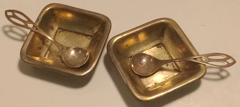 (2) Vintage Square Webster Sterling Silver Open Salt Cellars with Spoons 16 gram Cover