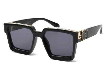 Retro Square UV Protection Sun Shades - Classic Outdoor Unisex Sunglasses - Image 1 of 4