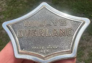 1932 1933 WILLYS OVERLAND KNIGHT BRASS EMBLEM HEADLIGHT BAR BADGE - Picture 1 of 7