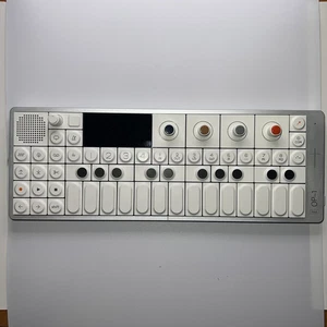 Teenage Engineering - OP-1 field - Sehr Gut - Bild 1 von 8
