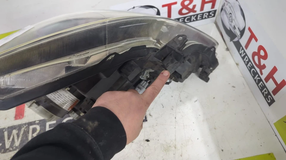 2016 - 2020 Suzuki Baleno EW Left Headlamp  - image 1 of 3