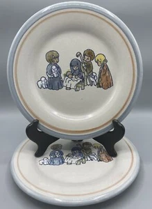 Vintage Louisville Stoneware Christmas Nativity 9.25” Plate Set /2 Kentucky USA - Picture 1 of 9