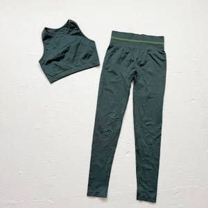 Set leggings reggiseno sportivo LiCi verde senza cuciture Activewear, taglia media - Foto 1 di 6
