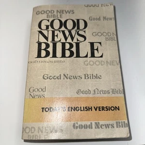 Good News Bible Today‘s English Version- Vintage 1976 Paperback Edition - Picture 1 of 15