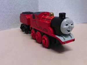 NON WORKING Thomas and Friends Express Battery-Powered James 2001 LC99713 - Picture 1 of 7