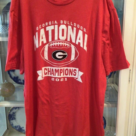 GEORGIA BULLDOGS 2021 NATIONAL CHAMPIONS-2XL-T SHIRT-100% COTTON- Preowned Cover