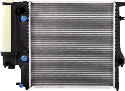 Radiator For BMW 3 Series E36 318i 318is 318ti Z3 L4 1.8L 1.9L 4 Cylinder New Foto 1 de 4